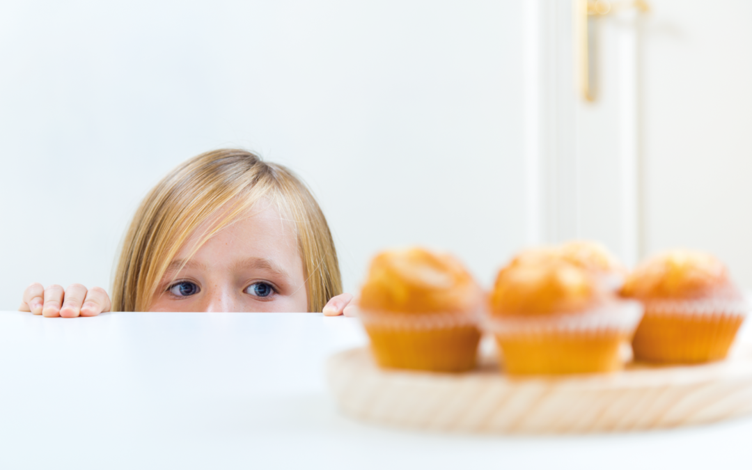 Conheça alguns motivos que podem gerar compulsão alimentar em crianças.